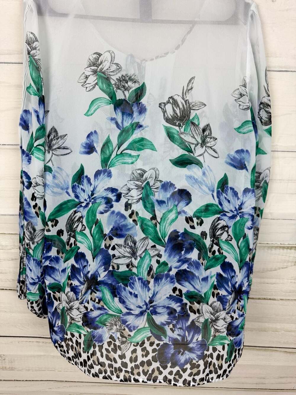 White House Black Market Floral & Leopard Print Pleated Blouse Size 14 - Picture 2 of 7
